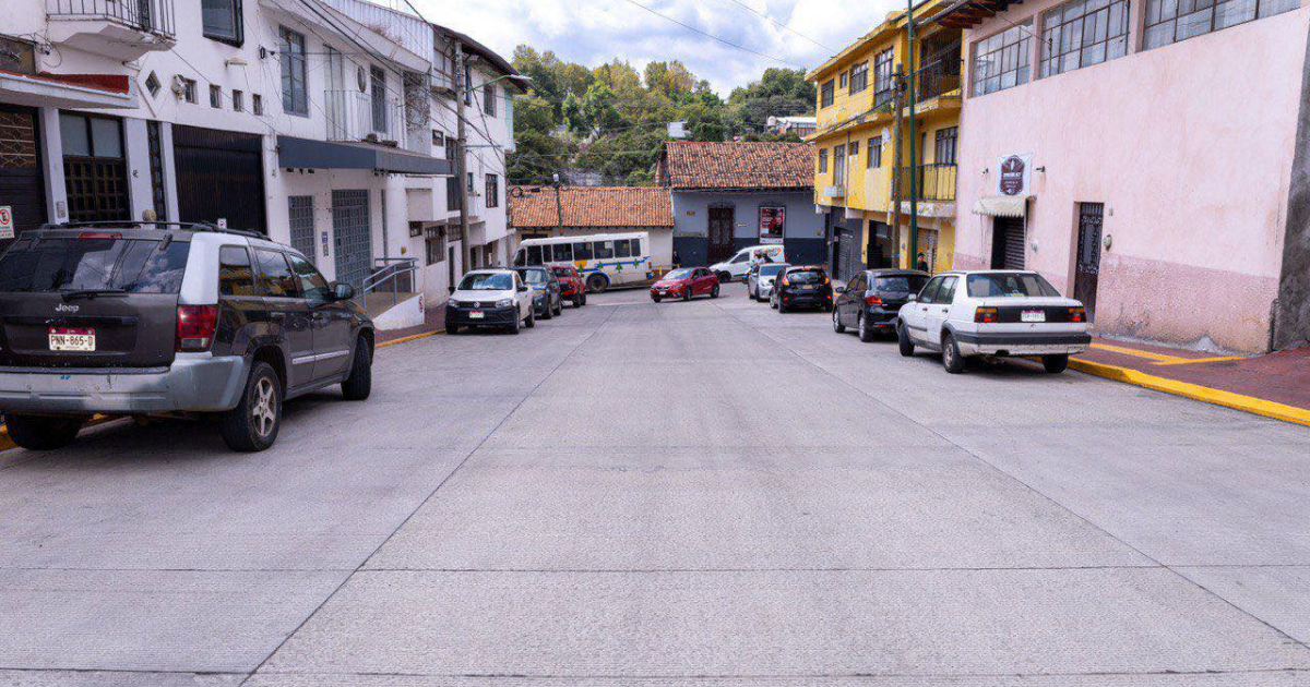 calle uruapan